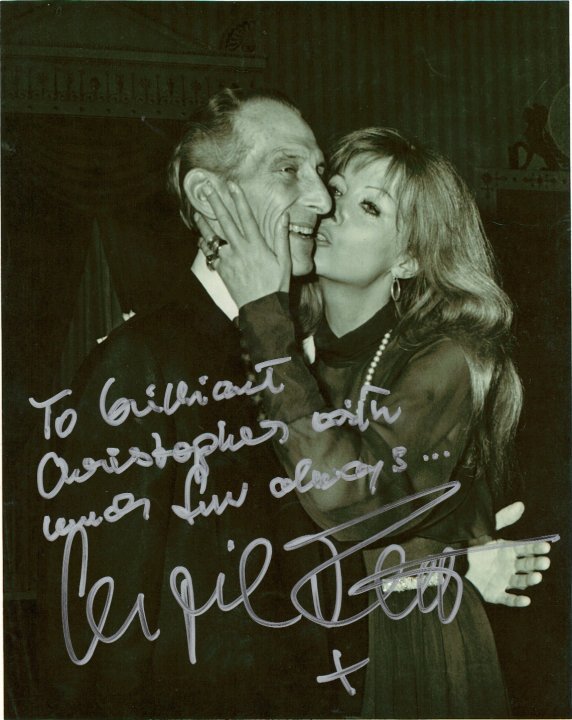 Peter Cushing et Ingrid Pitt en 1975 à New York pour la Convention Famous Monsters