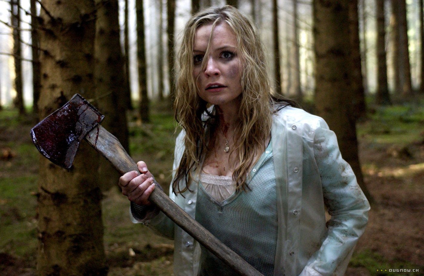 Arielle Kebbel ("The Grudge 2"), Sarah Carter ("Skinwalkers") et Stephen Dillane ("The Gathering)" figurent au casting de "Red Mist", le nouveau thriller surnaturel de l'Irlandais Paddy Breathnach ("Shrooms", notre photo), en tournage depuis le 4 février 