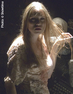 Clare Grant ("Valerie on the Stars", de la série "Les Maitres de l'horreur")(notre photo) et Jillian Murray ("The Fun Park") rejoignent le casting de "The Graves" (suite ci-dessous).