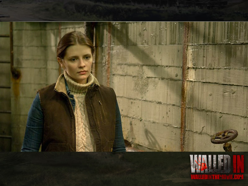 Basé sur le roman du Français Serge Brussolo, "Les Emmurés", "Walled In", de Gilles Paquet, voit la représentante d'une compagnie de démolition affronter les spectres d'une mystérieuse habitation (voir ci-dessous)