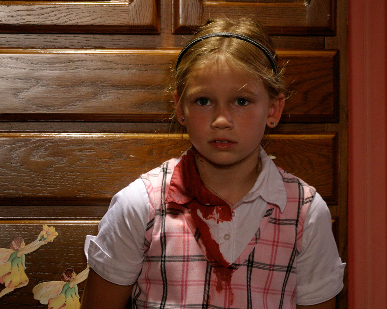 Dans "Within" de Hanelle M. Culpepper, la petite Rachel Weiss (Mia Ford) est une adorable enfant à l'esprit perturbé en raison de son don unique : elle peut voir le Mal dans l'esprit des autres. Après avoir assisté au brutal...