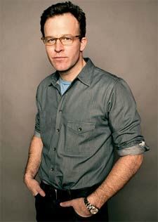 Le comédien Thomas McCarthy (NOTRE PHOTO) vient de rejoindre le casting du film-catastrophe de SF de Roland Emmerich, "2012" (suite ci-dessous)