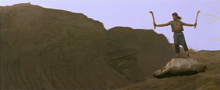 The Devil's Sword (Golok Setan, Indonésie 1984). Réal.: Ratno Timoer. Film de Sword & Sorcery