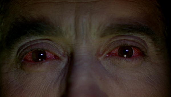 DRACULA ET LES FEMMES