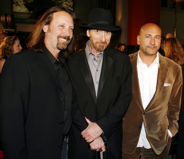 L'humanité progressivement éliminée dans "The Days Before" (voir ci-dessous)