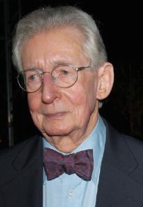 Robert Mulligan (83 ans) auteur du remarquable "L'Autre" en 1972, adapté du roman de Tom Tryon est décédé ce vendredi 19 décembre (suite ci-dessous).