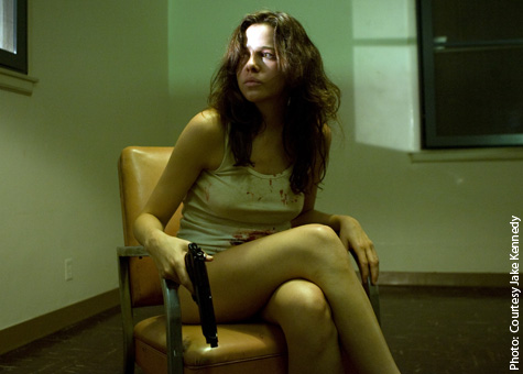 Thriller d'horreur ultra-violent imaginé et réalisé par Jake Kennedy (auteur du zombie picture "Days of Darkness")," Penance," précédemment intitulé "The Devil's Dungeon", a été produit par Will Clevinger ("Automaton Transfusion")(suite ci-dessous)