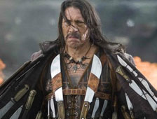 La firme Weinstein semble à présent faire de "Machette" (avec Danny Trejo) une priorité, le film devant être tourné d'ici quelques mois sous la direction de Robert Rodriguez.