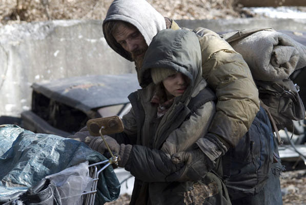 Sortie retardée en France pour "The Road", qui devait envahir nos éceans le 11 mars. La nouvelle date n'est pas connue pour l'instant.