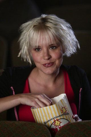 Bea Grant ("Heroes") a rejoint le casting de "Halloween 2" (suite ci-dessous)