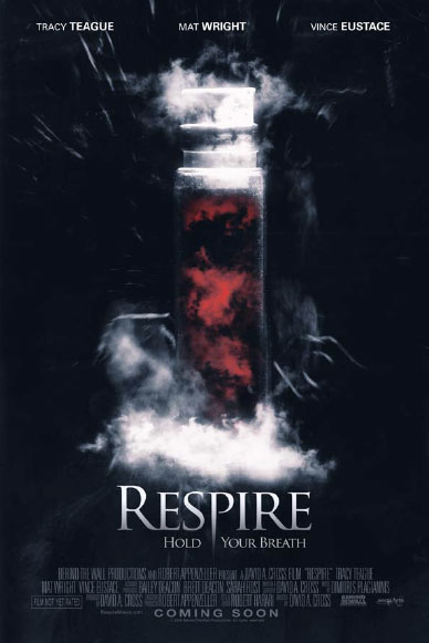 Précédemment auteur du thriller d'horreur "GhostWatcher et de sa suite, David A Cross vient de terminer "Respire" (suite ci-dessous)