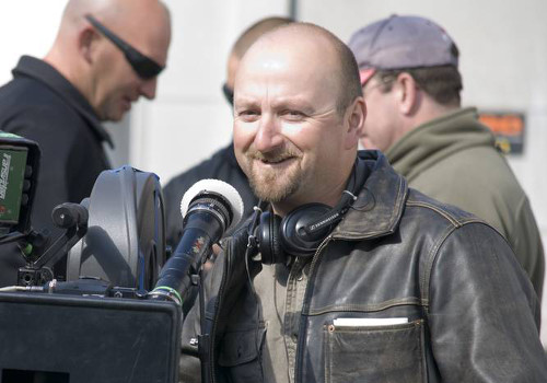 Neil Marshall, qui avait collaboré avec Lionsgate en 2006 sur "The Descent", va réaliser pour la même firme "Burst" en 3D (voir ci-dessous)