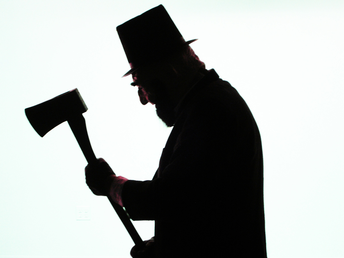 Après "Mother's Day" et "April's Fool Day" voici maintenant "President's Day", un slasher humoristique, troisième long-métrage d'horreur du tandem réalisateur/producteur Chris LaMartina et Jimmy George (voir ci-dessous)