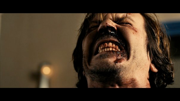 A SERBIAN FILM, un film serbe particulièrement violent sur le tournage d'un snuff movie (voir ci-dessous)