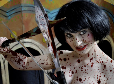 Comédie d'horreur de l'auteur, scénariste et musicien John Skipper (Class of 1999, Freddy 5), "Rose," qu'il va réaliser cet été en 3D, mêle zombies, marionnettes et musical ! (suite ci-dessous)