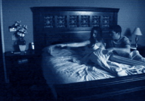 Les Japonais ont eux aussi imaginé une séquelle à "Paranormal Activity", une suite parallèle qui s'intitule "Paranorrmal Activity - Tokyo Night" (voir ci-dessous)