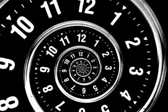 Sonny Mallhi produira pour Summit Entertainement "Tempest", adapté du roman de SF à paraître de Julie Cross (voir ci-dessous)