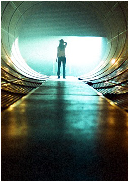 Surfant sur la vague actuelle des films d'horreur tels "Paranormal Activity" ou "Rec", le thriller surnaturel britannique  "Stormhouse" de Dan Turner débute six mois avant l'invasion de l'Irak... (suite ci-dessous)