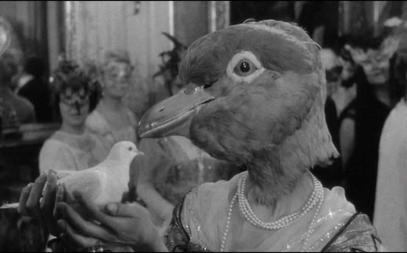 Georges Franju s'inspira du dessinateur Grandville pour les masques