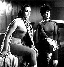 Lorena Velazquez (à droite)