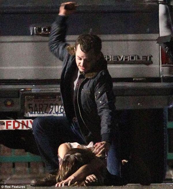 Elijah Wood dans le rôle du "Maniac", remake du classique horrifique de William Lustig signé Franck Khalfoun et produit par Alexandre Aja, les effets spéciaux de maquillage étant signés KNB.