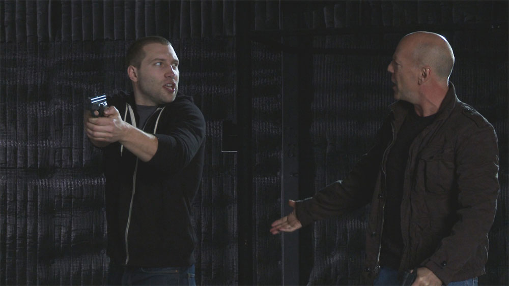 Bruce Willis et Jai Courtney (qui joue son fils) dans "Die Hard 5", intitulé "A Good Day to Die Hard", de John Moore, l'un et l'autre devant préserver la démocratie sur notre planète....