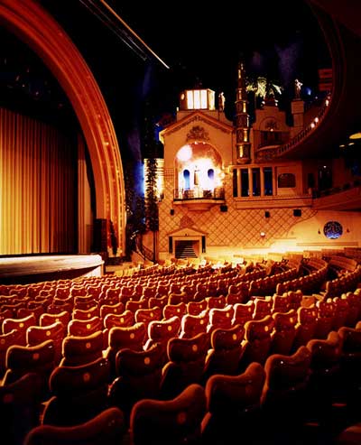Le mythique Grand Rex de Paris où se tint de 1977 à 1988 le non moins mythique Festival International de Paris du Film Fantastique et de Science-Fiction