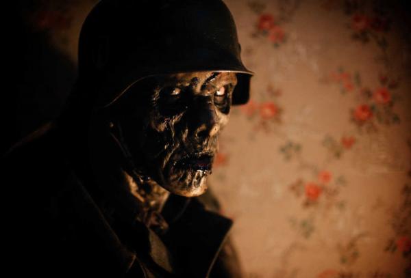 Dans "Outpost : Black Sun" du Britannique Steve Barker, à présent achevé, un bataillon de soldats nazis transformés en zombie est en marche, pour l'avènement du 4e Reich.... (suite ci-desssous)