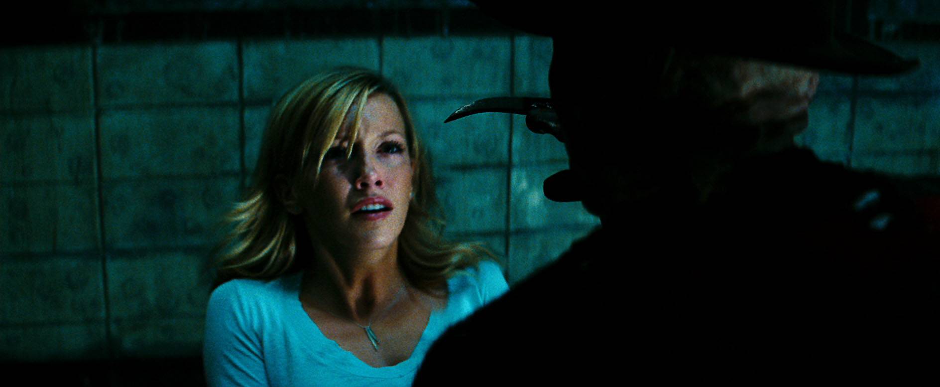 C'est Johns Suits et non plus Jake West qui dirige finalement "The Scribbler" (voir ci-dessous)