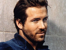 Ryan Reynolds dans le reboot de "Highlander".... (voir ci-dessous)