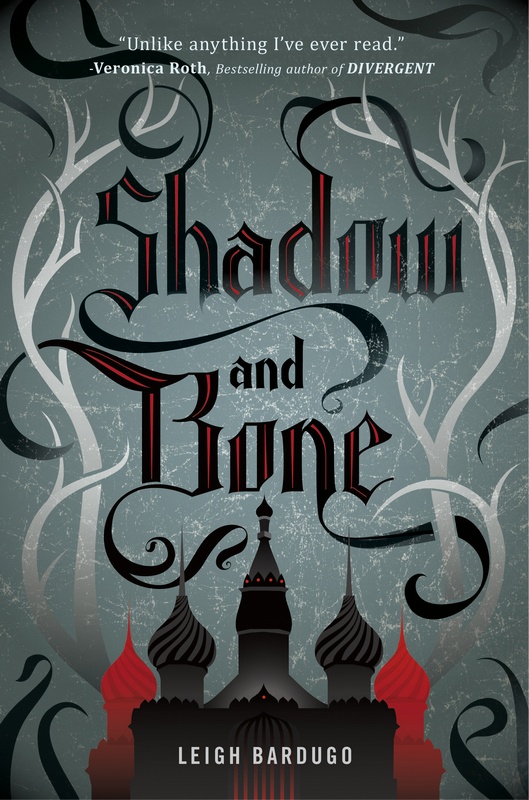 Paru en juin dernier, le best-seller "Shadow and Bone" de Leigh Bardugo, sera porté à l'écran par le studio DreamWorks (voir ci-dessous)