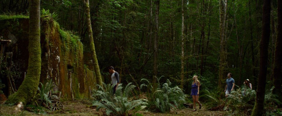 Dans le thriller d'horreur "Mine Games" de l'Australien Richard Gray, un  groupe de jeunes amis font une découverte incompréhensible dans une mine abandonnée, mais plus ils essaient de changer le futur, plus ils vont sceller leur destin (voir ci-dessous)