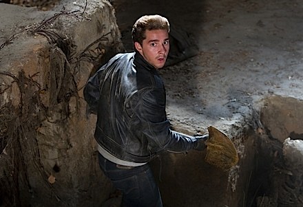 INDIANA JONES 4