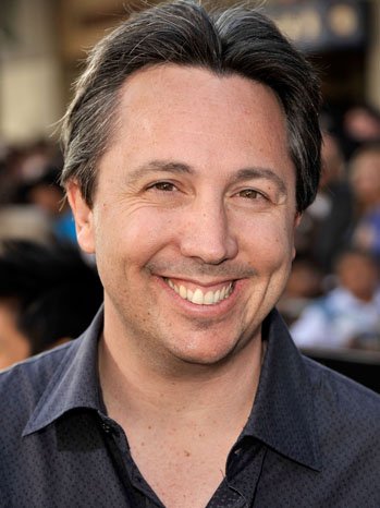 C'est Stuart Beattie (I, Frankenstein) qui adaptera  "Fille des chimères" ("Daughters of Smoke & Bone")(voir ci-dessous)