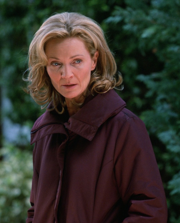 En tournage à Sleepy Hollow, l'adaptation de "A Good Marriage" de Stephen King a pour vedette féminine Joan Allen (voir ci-dessous)