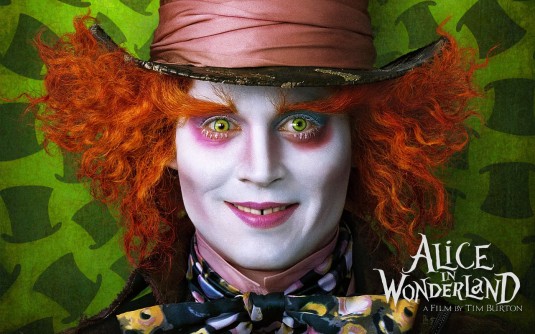James Bobin pourrait diriger la séquelle d'"Alice au pays des merveilles", que signa Tim Burton en 2010 (voir ci-dessous)