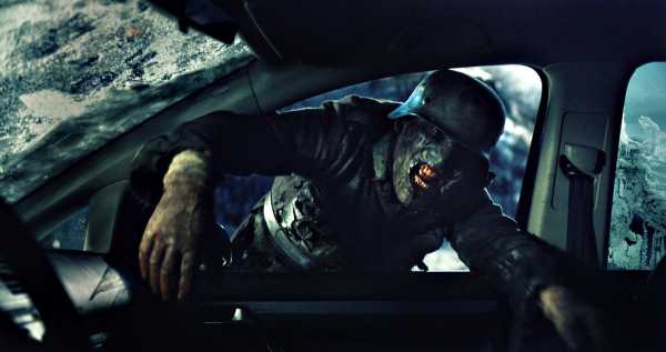 En postproduction, "Dead Snow : Red vs. Dead" (ex.: "Dead Snow : War of the Dead"), du Norvégien Tommy Wirkola, suite du "Dead Snow" de 2009.