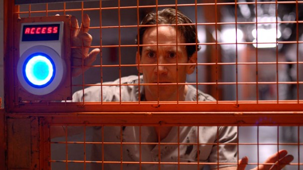 Nouvelle série mêlant SF et horreur, "Helix", créé par Cameron Porsandeh, et dont le scénariste et producteur n'est autre que Ronald D. Moore ("Battlestar Galactica") sera diffusée sur SyFy USA en janvier (voir ci-dessous)