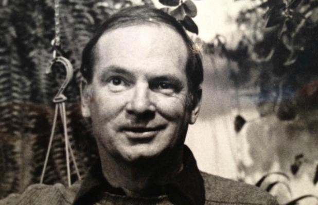 Le scénariste de la série TV "Batman" des sixties et du premier remake de "King Kong", Lorenzo Semple Jr., est décédé vendredi 28 mars à l'âge de 91 ans (voir ci-dessous)