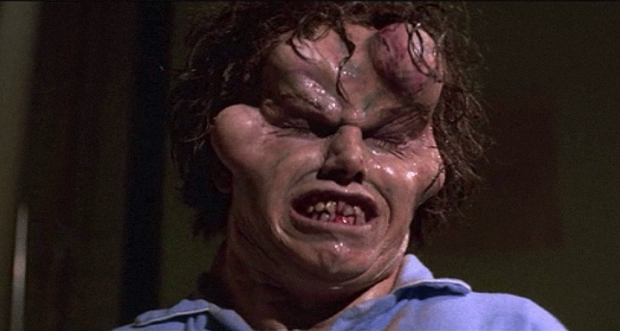 Tom Holland prépare un remake de THE BEAST WITHIN (voir ci-dessous)