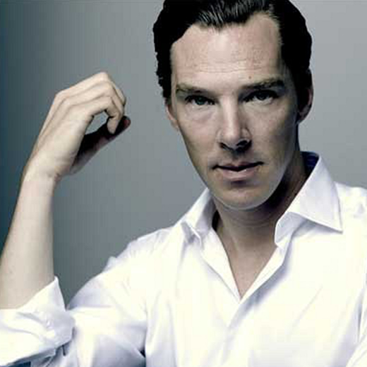 Après avoir prêté sa voix au dragon Smaug de la trilogie "Hobbit", Benedict Cumberbatch sera la voix de Shere Khan, le tigre mangeur d'hommes du 'Livre de la Jungle" (voir ci-dessous)