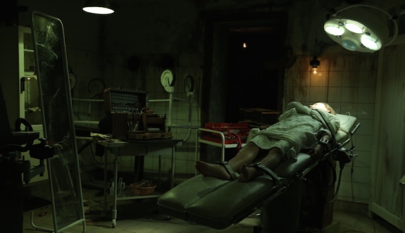 SPECULUM, nouveau film d'horreur russe distribué en mars prochain... (voir ci-dessous)