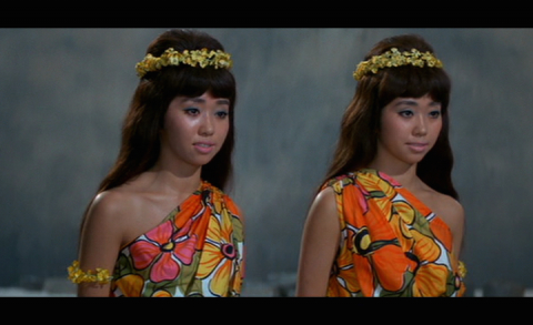 Emi Itô, l’une des deux fées jumelles qui chantaient des berceuses au dieu Mothra, la mite géante, dans les films de la Toho, est décédée… (voir ci-dessous)