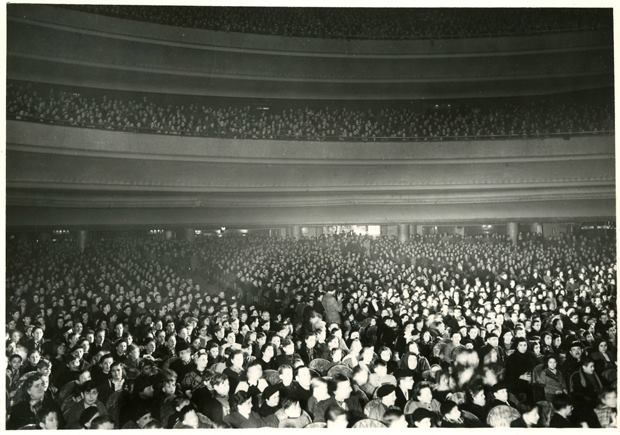 La salle pleine (6.000 places)