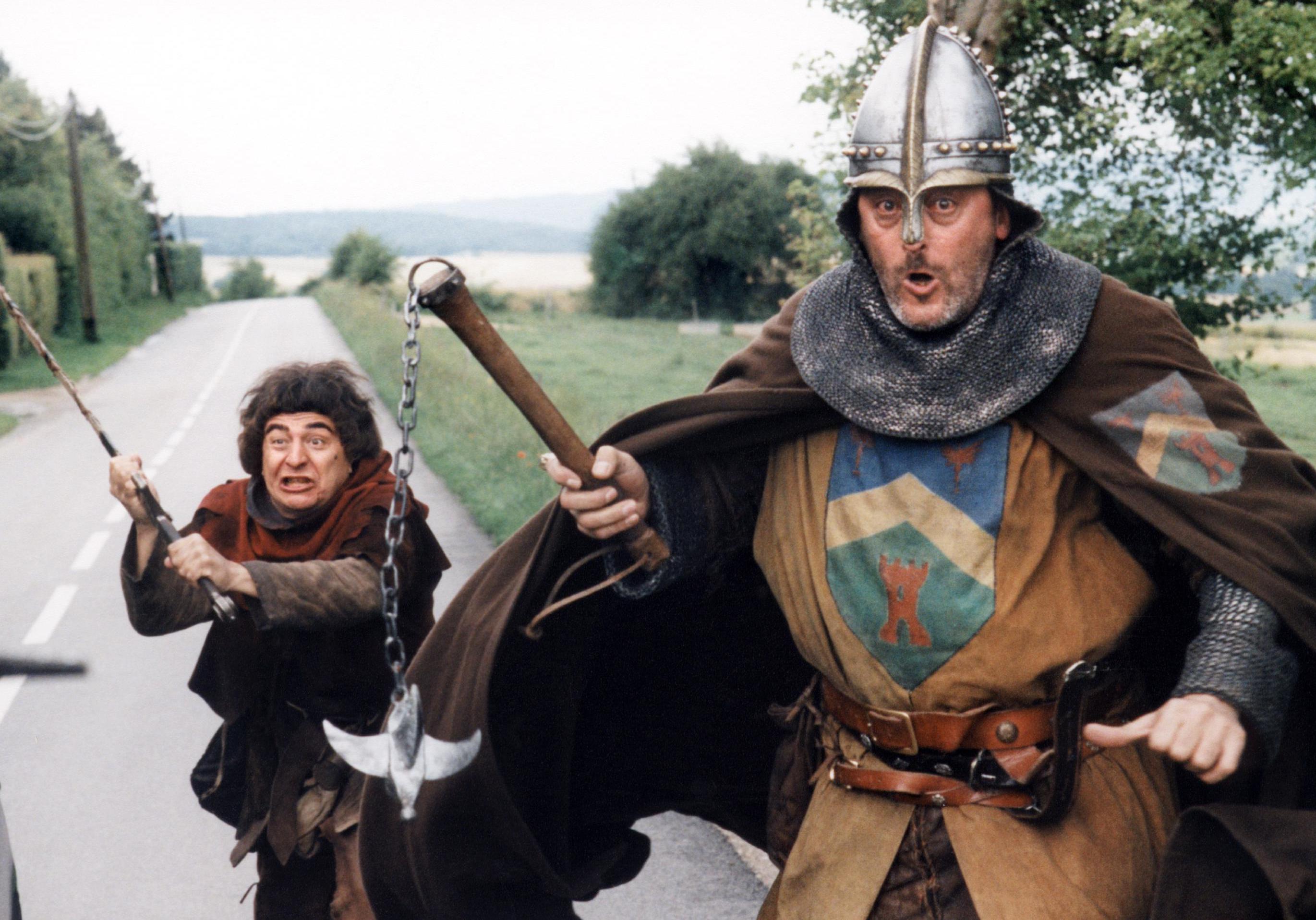 LES VISITEURS 3 : la critique (voir ci-dessous)