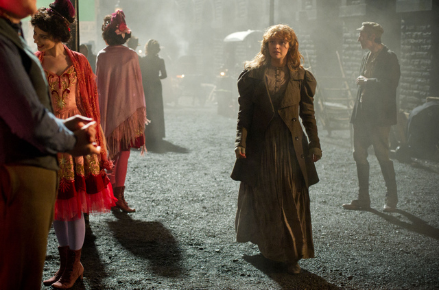 Projeté en avant-première mondiale ce week-end au  Festival International de Toronto, «The Limehouse Golem»…