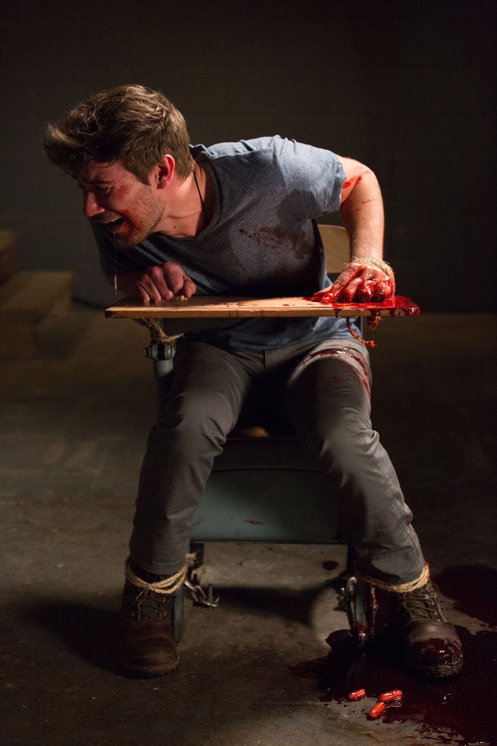 Rôles inversés dans THE BASEMENT…