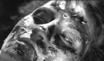 À minuit, je possèderai ton âme