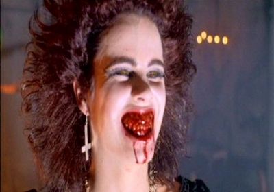 Le remake de "Night of the Demons"d'Adam Gierash, coécrit avec Jace Anderson, débutera le mois prochain (suite ci-dessous)