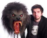 Le Britannique Paul Davis va faire ses débuts dans le long-métrage avec la comédie d'horreur "Silent Night of the Living Dead"(voir ci-dessous)